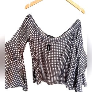 NWT Express off the shoulder bell sleeve blouse. Size Medium.